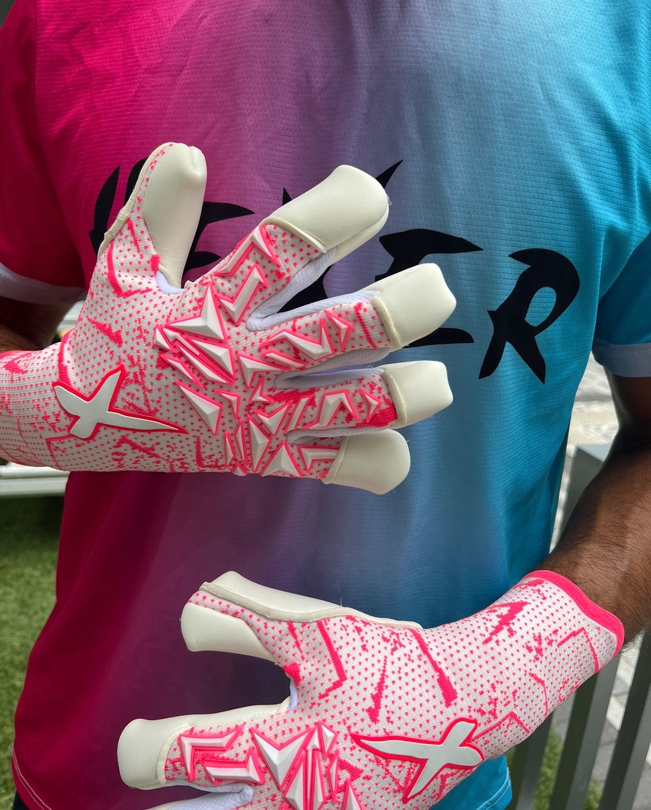 LIGHTNING FAST PINK